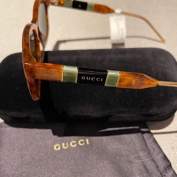 NWT Gucci sunglasses. - Picture 4 of 7